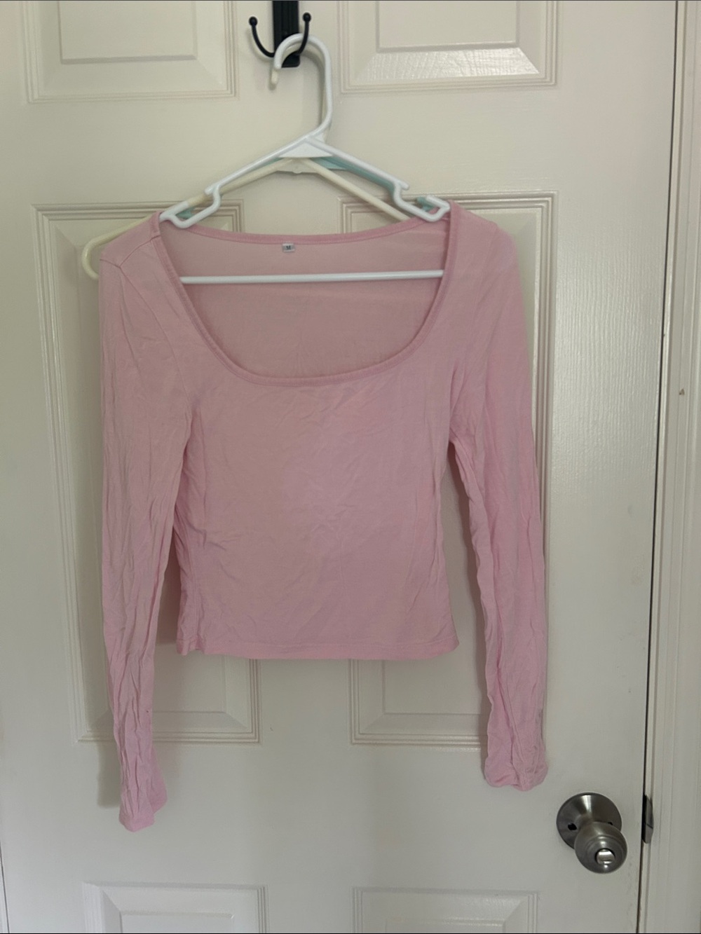 Women’s Scoop Neck Pink Long-Sleeve Top
